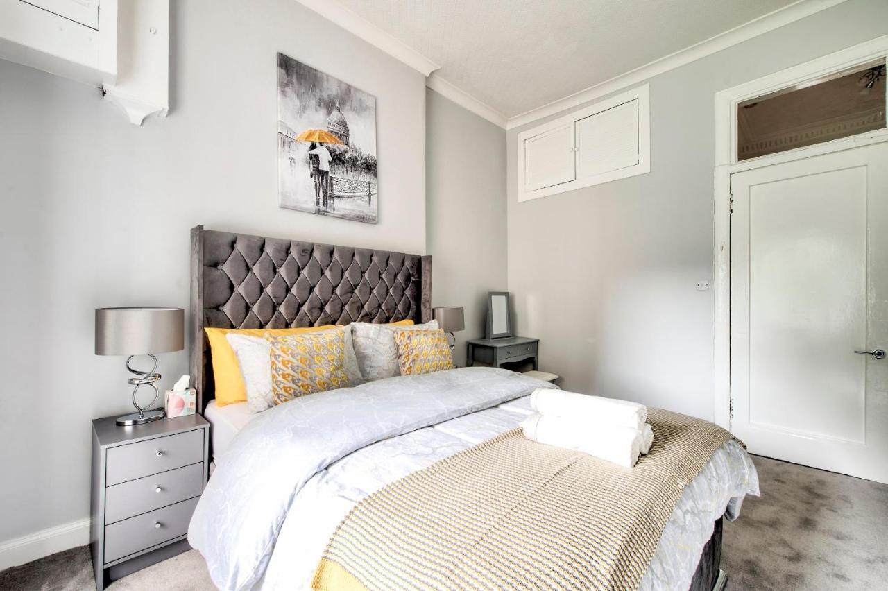 Apartmán Pass The Keys Stylish 2 Bed In Heart Of West End Glasgow Exteriér fotografie
