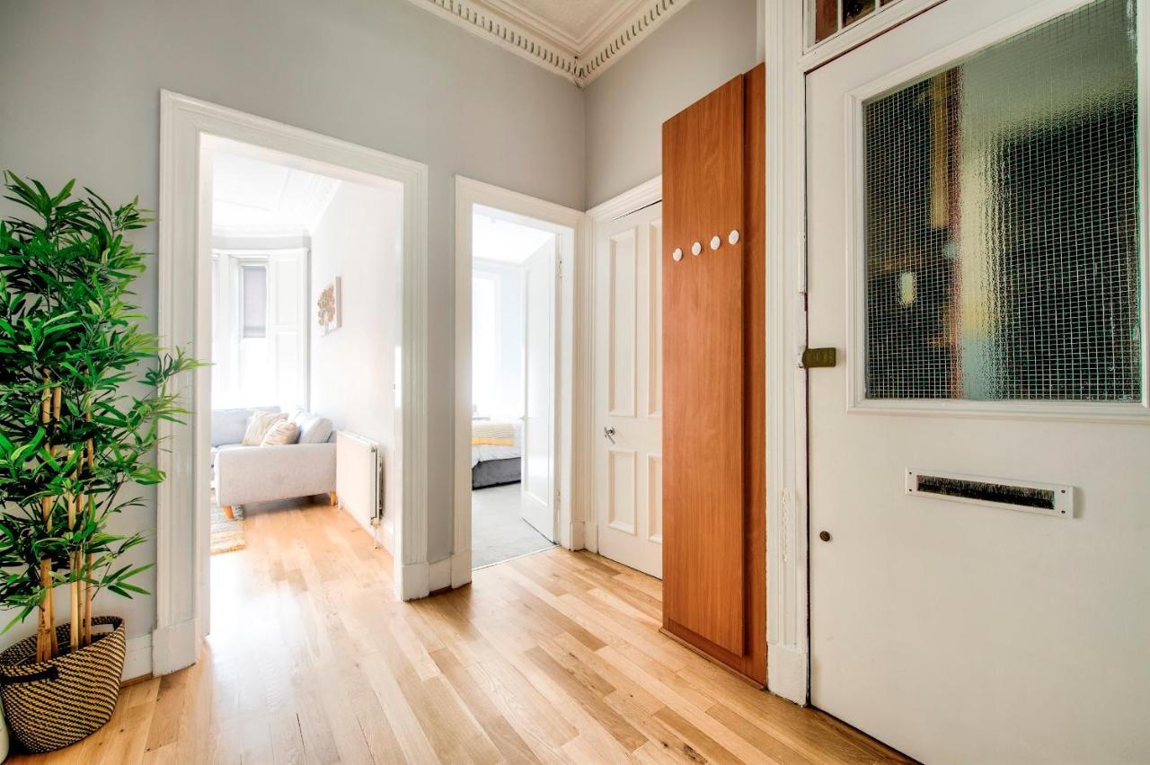Apartmán Pass The Keys Stylish 2 Bed In Heart Of West End Glasgow Exteriér fotografie