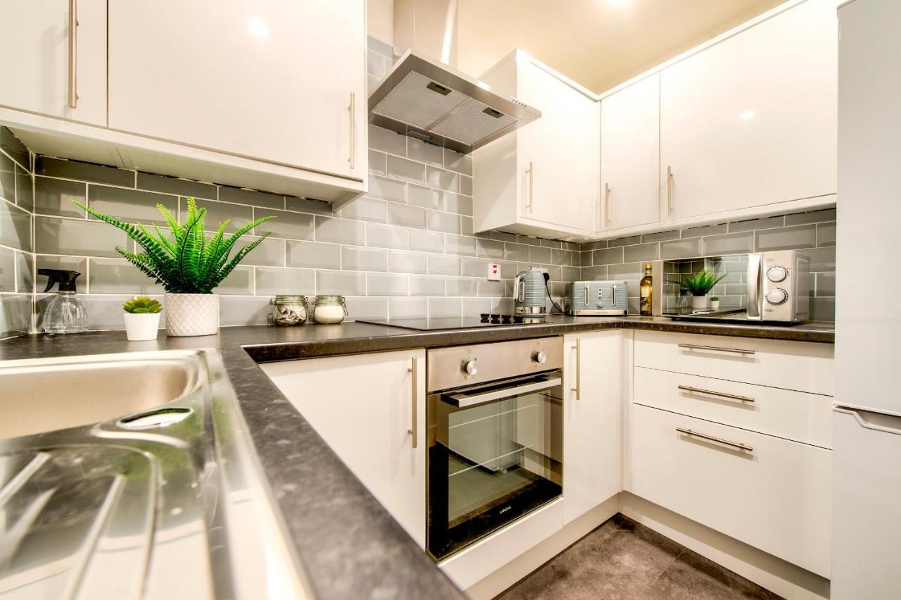 Apartmán Pass The Keys Stylish 2 Bed In Heart Of West End Glasgow Exteriér fotografie
