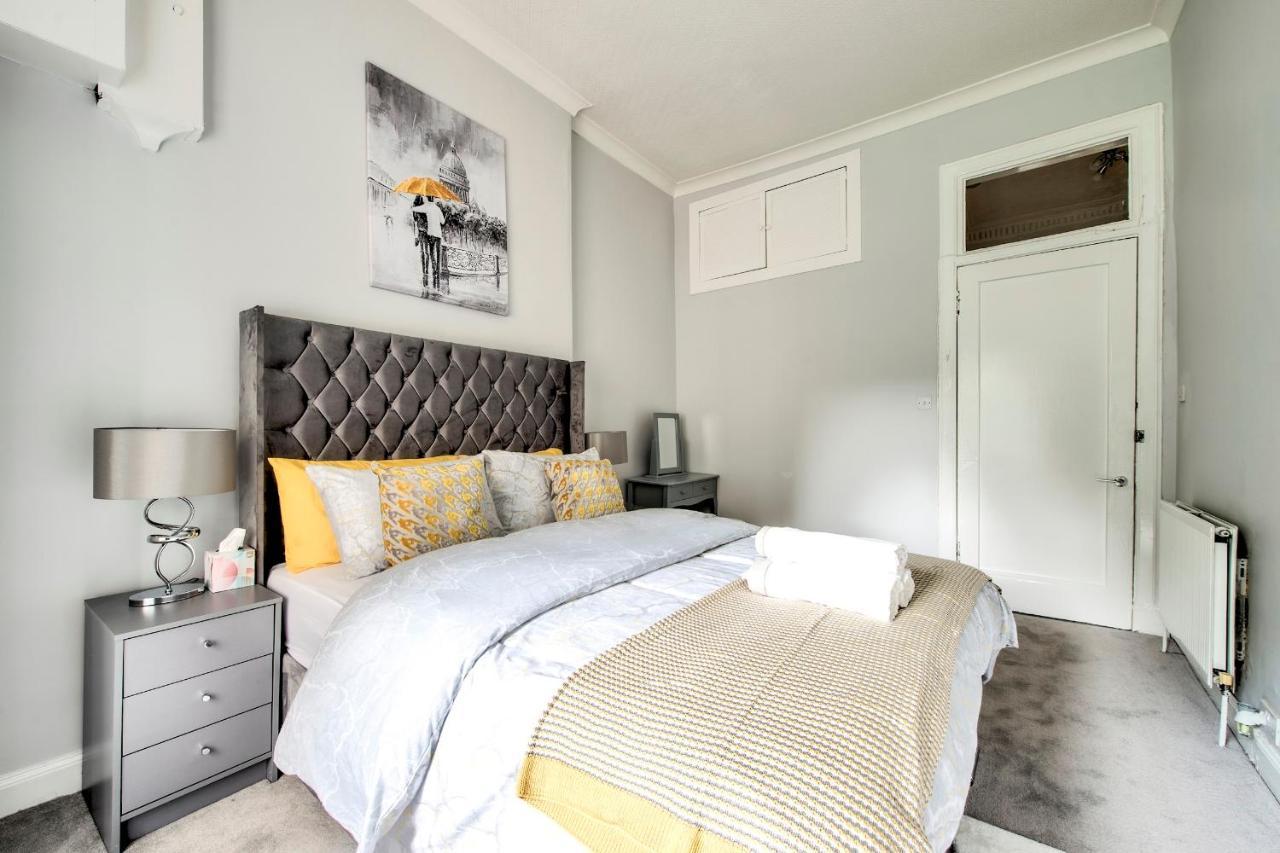 Apartmán Pass The Keys Stylish 2 Bed In Heart Of West End Glasgow Exteriér fotografie